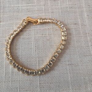 Elegant Gold tone Bracelet with clear rhinestones vintage